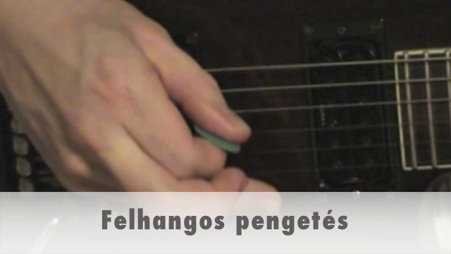 Felhangos pengetés